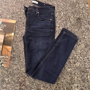 Women's Dark Blue Jeans